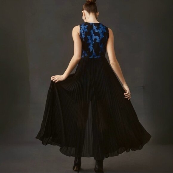 Anthropologie Bhanuni by Jyoti Sleeveless Metallic Jacquard Pleated Midi Dress - Picture 2 of 11